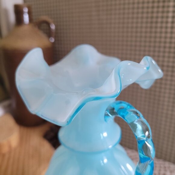 Vintage Fenton Blue Blown Glass Melon Flower Vase with Ruffled Edge - Picture 6 of 13